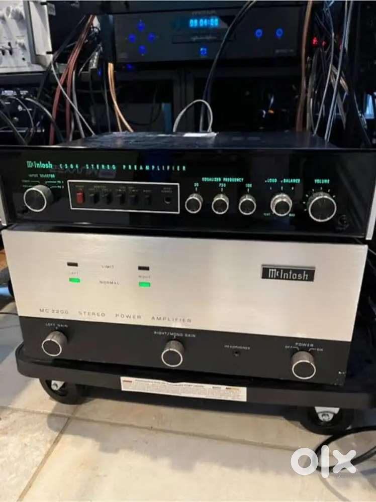 Mcintosh-stereo power amplifier/Preamplifier