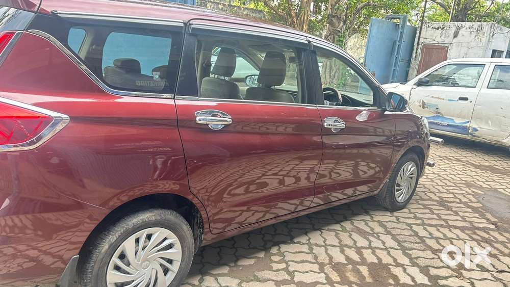 Maruti Suzuki Ertiga 2022-2023 Vxi Cng, 2022, Cng & Hybrids