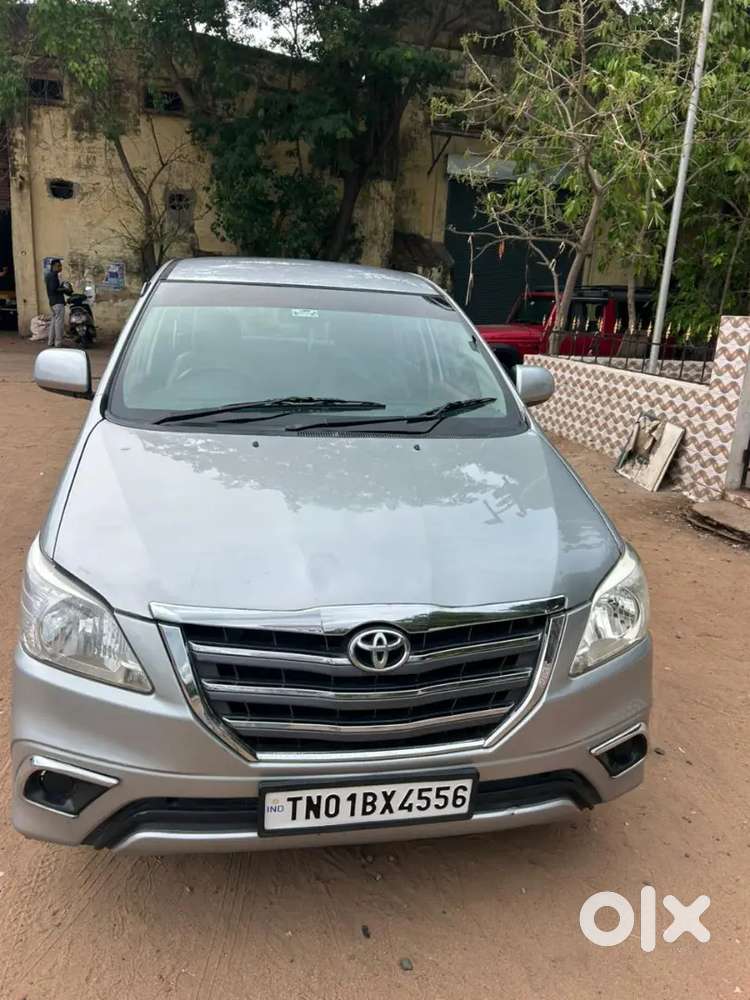 Toyota Innova 2016