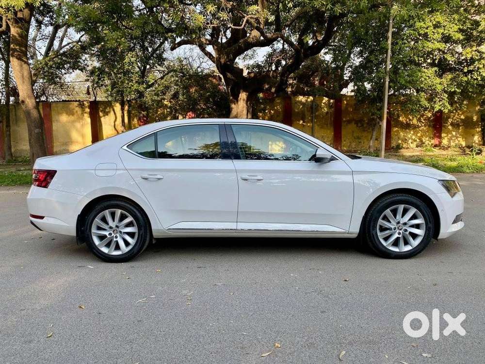 Skoda Superb L&k 2.0 Tdi At, 2019, Diesel
