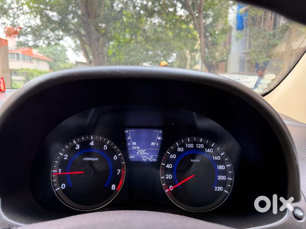 Hyundai Verna 1.6 Sx Vtvt, 2014, Petrol