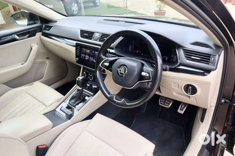 Skoda Superb 2.0 L&k Tsi At, 2021, Petrol