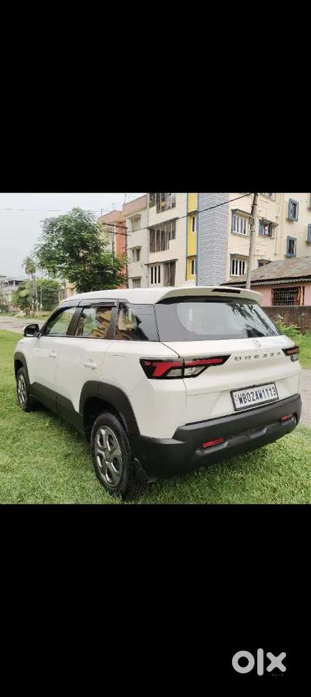 Maruti Suzuki Brezza 2024 Petrol Well Maintained