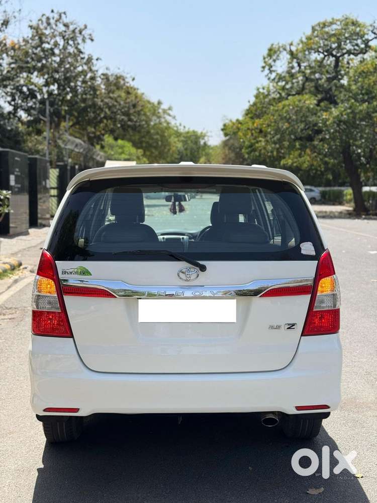 Toyota Innova 2.5 Zx 7 Str Bs-iv, 2015, Diesel