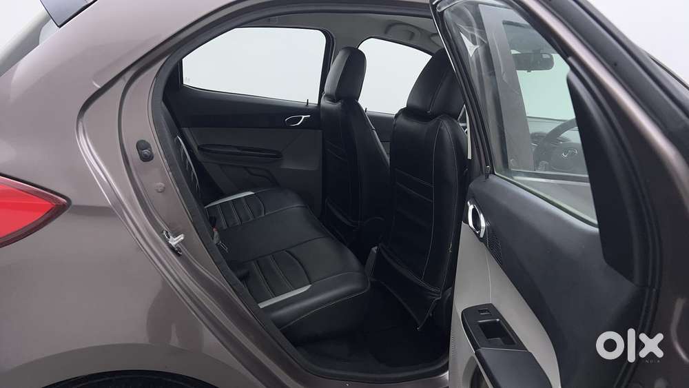 Tata Tiago Xza, 2018, Petrol