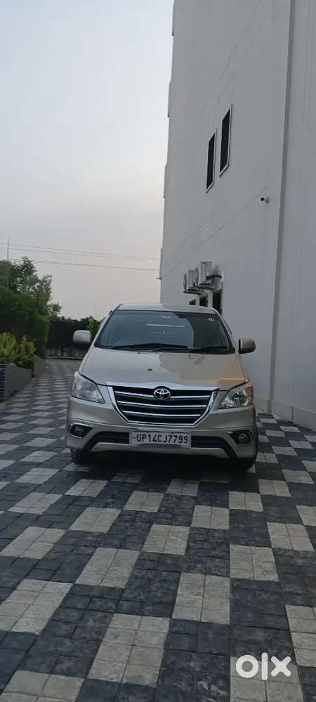 Toyota Innova Diesel Bs4 2.5g Version 7 Seater Good Condition Original