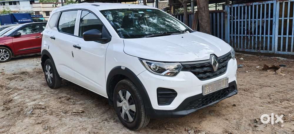 Renault Triber Rxl, 2022, Petrol