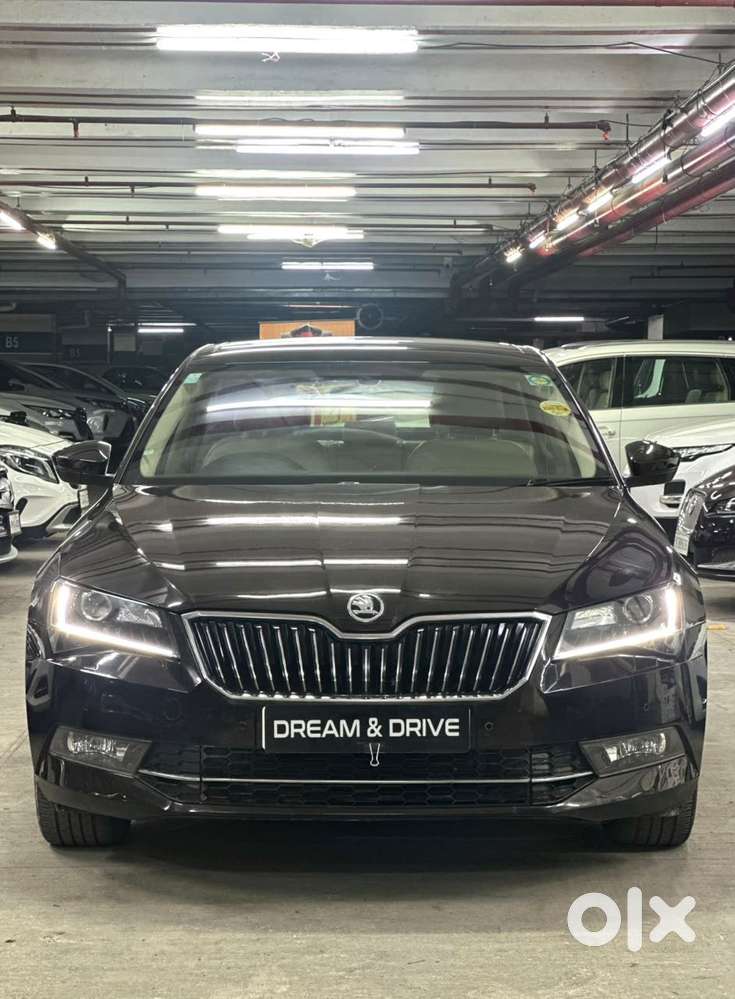 Skoda Superb Style 1.8 Tsi At, 2019, Petrol