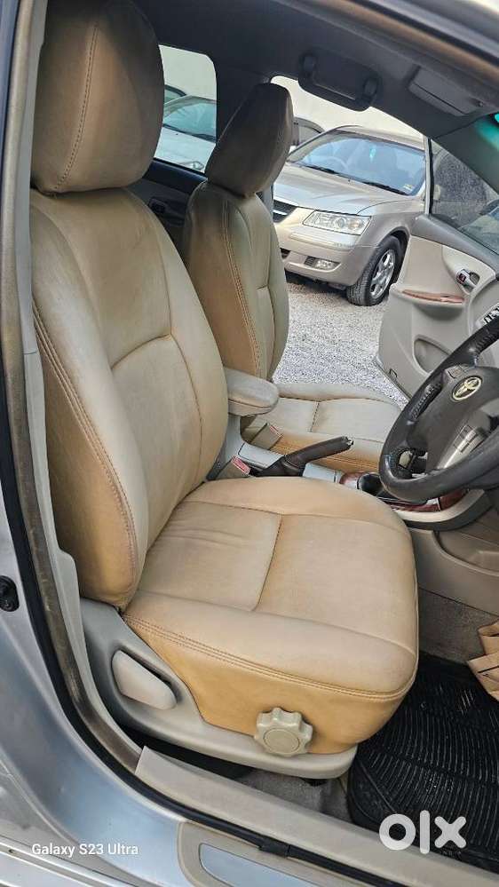 Toyota Corolla Altis 2010-2013 1.8 Js, 2010, Petrol