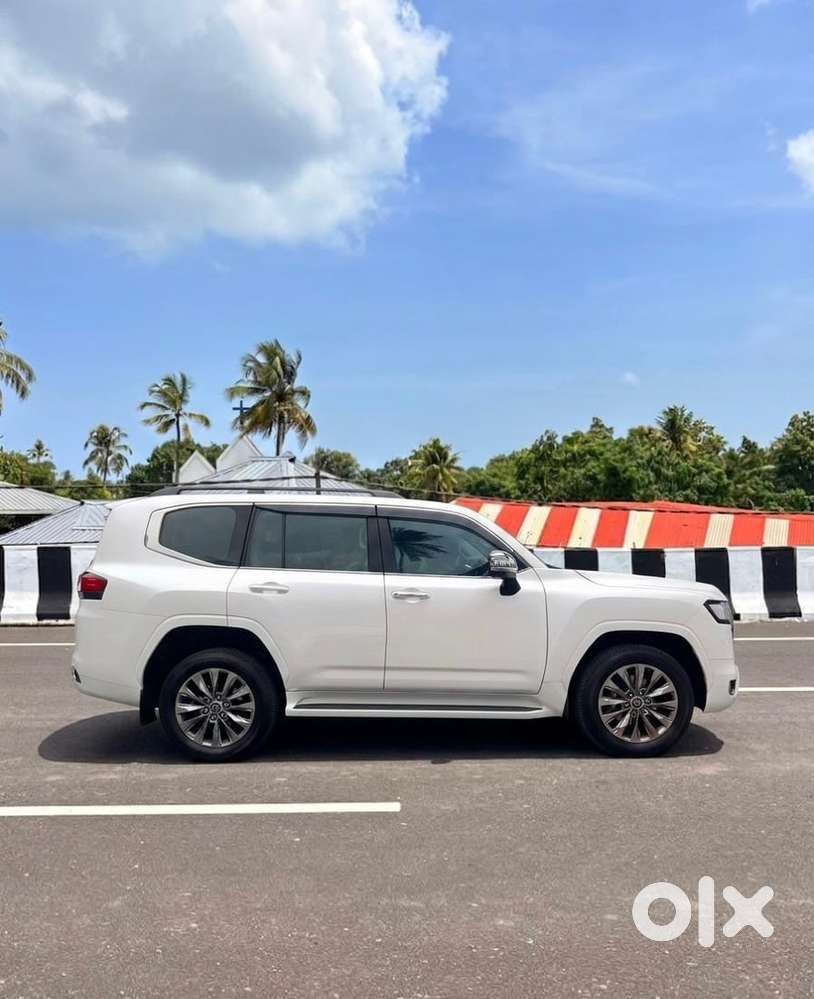 Toyota Land Cruiser 2022 Diesel Automatic
