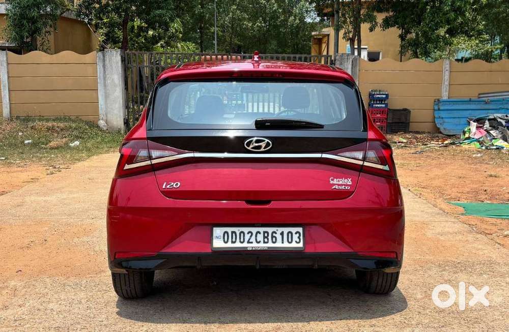 Hyundai I20 1.4 Asta (o) At With Sunroof, 2022, Petrol