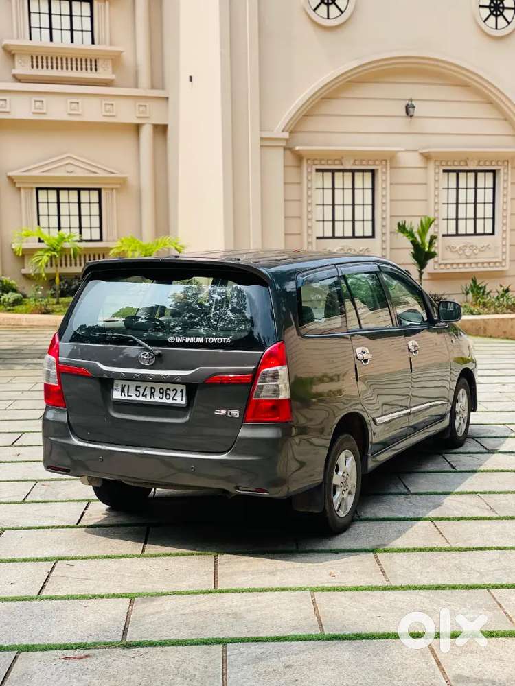 Toyota Innova 2013 Diesel Intercooler Engine Well Maintained