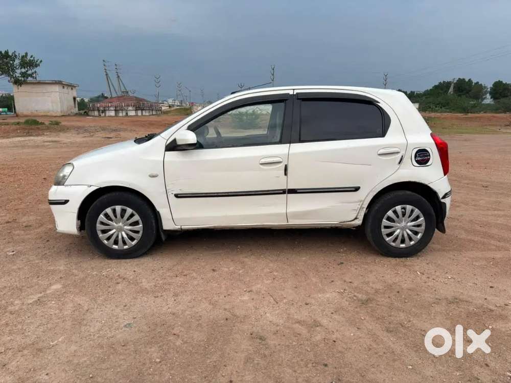 Toyota Etios Liva 2012