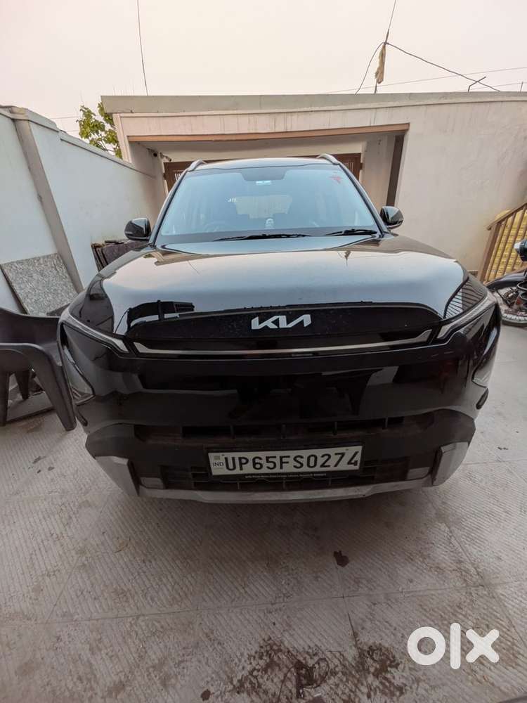 Kia Carens Clavis Manual Petrol Year 1