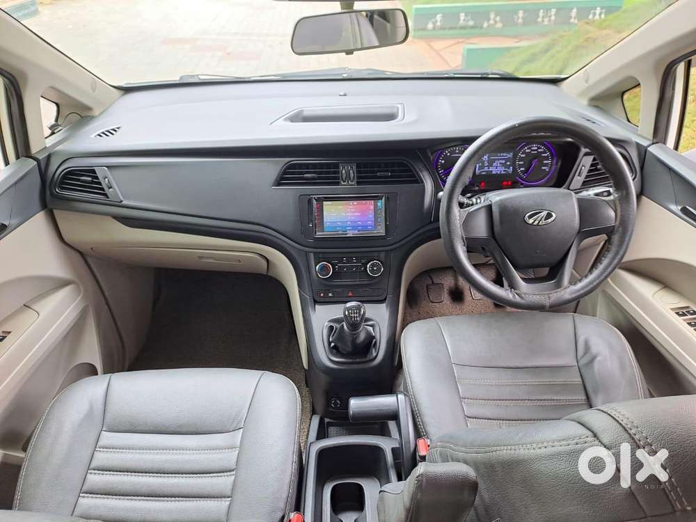 Mahindra Marazzo M2, 2018, Diesel
