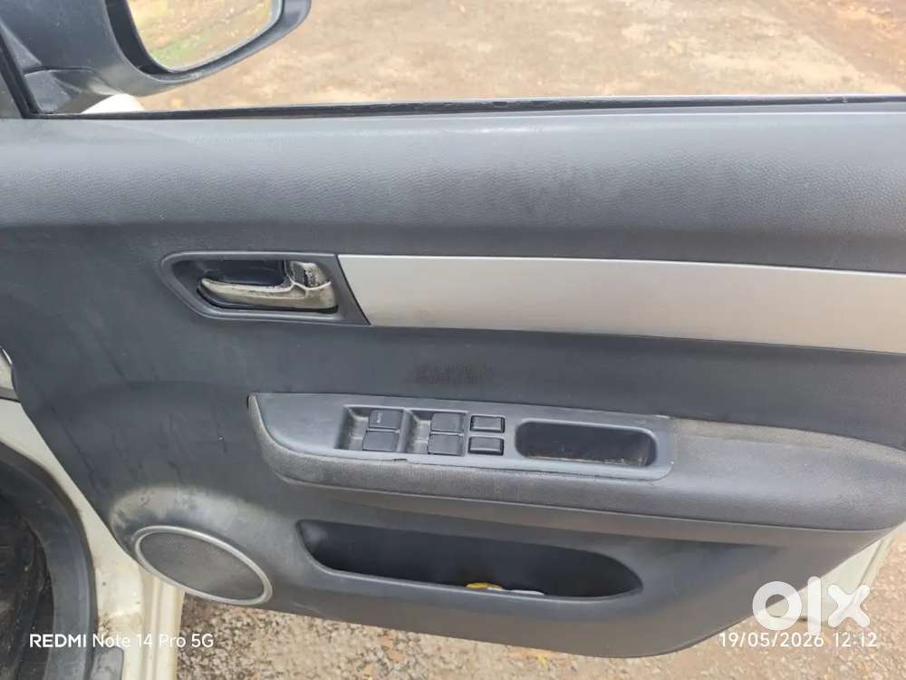 Maruti Suzuki Swift 2010 200000 Km Driven