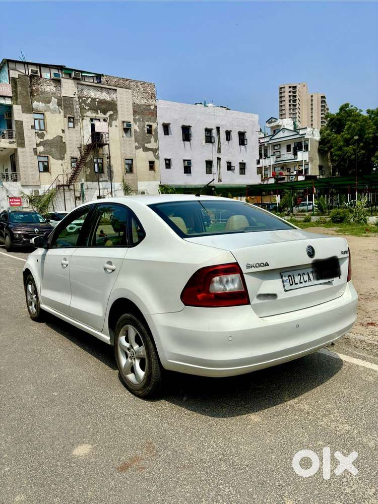 Skoda Rapid 1.6 Mpi Elegance Plus, 2014, Petrol
