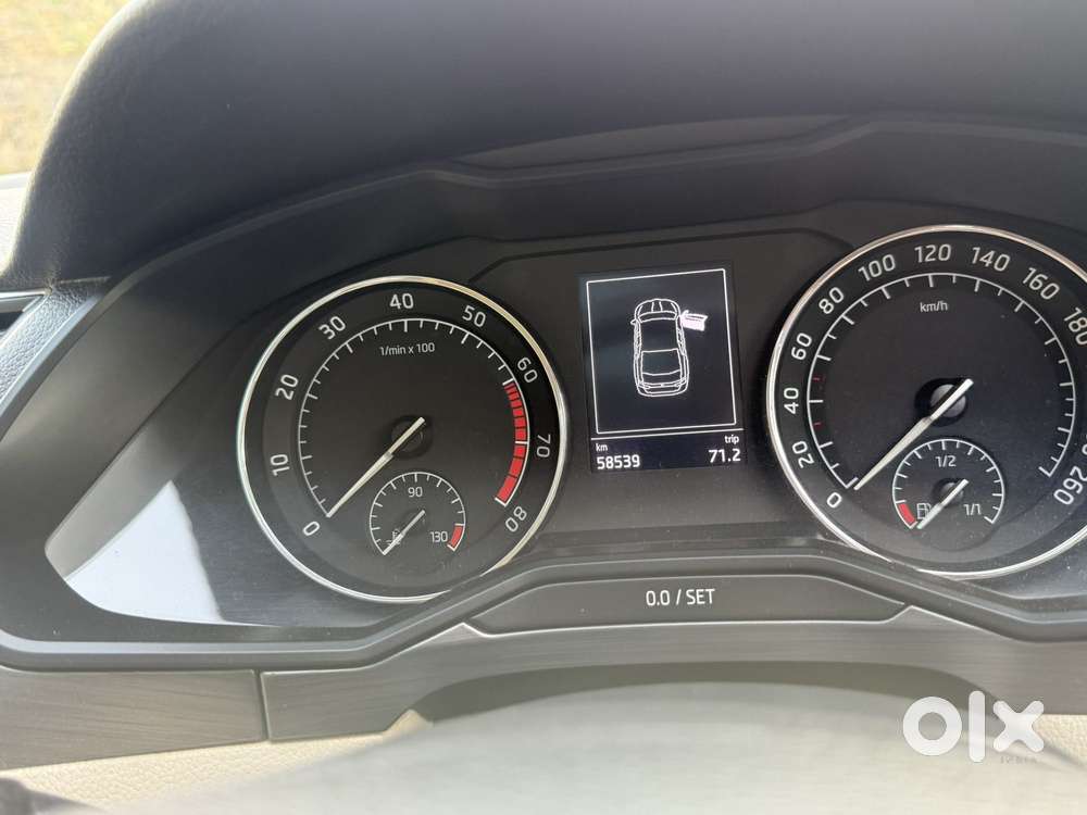 Skoda Superb Style 1.8 Tsi At, 2016, Petrol