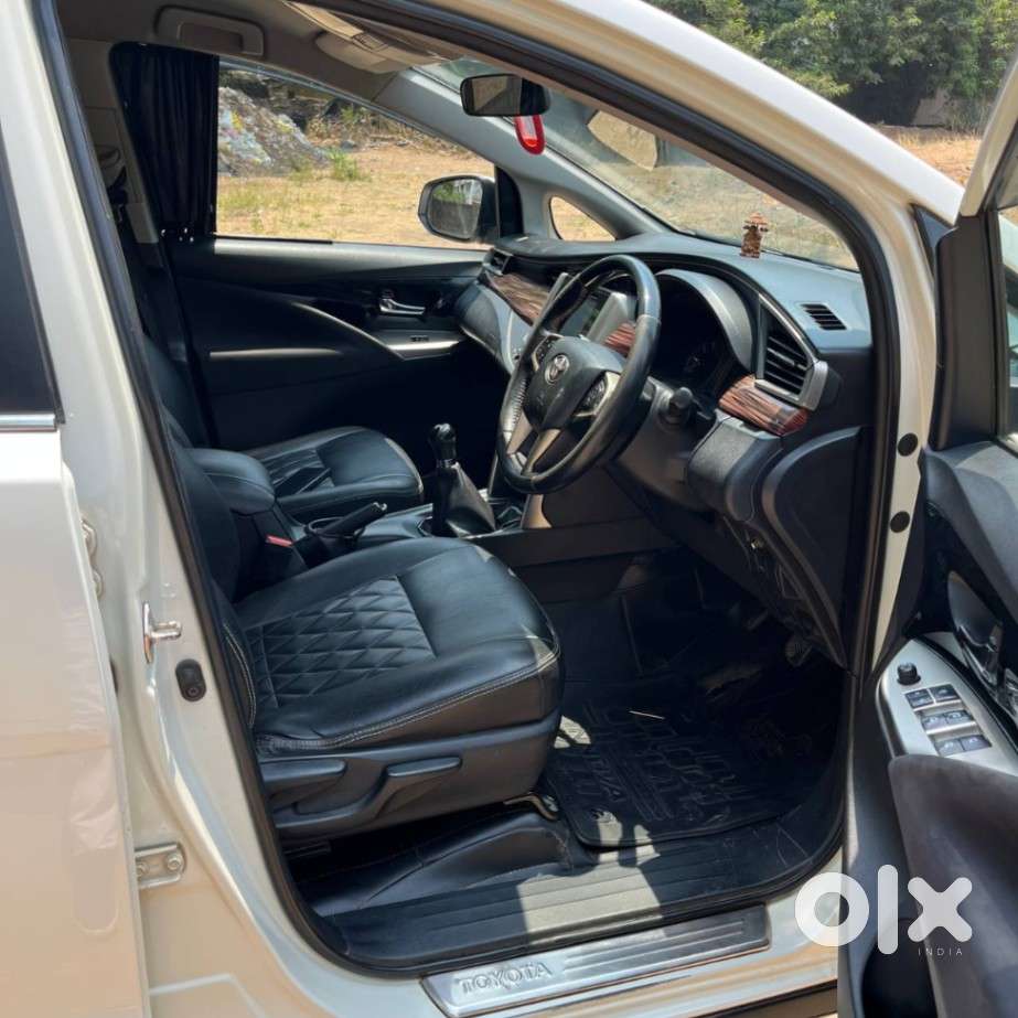Toyota Innova Crysta Touring Sport 2.4 Mt, 2017, Diesel