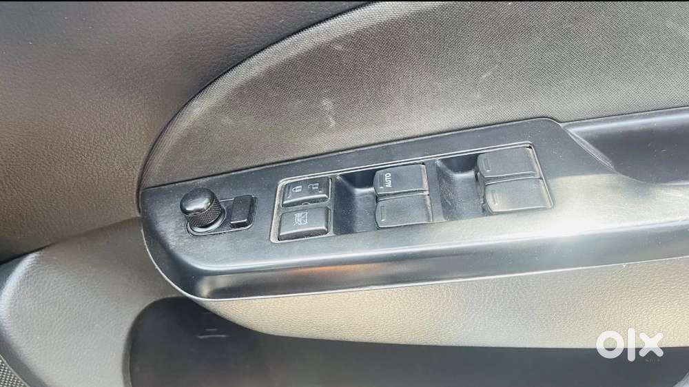 Maruti Suzuki Swift VXI, 2017, Petrol