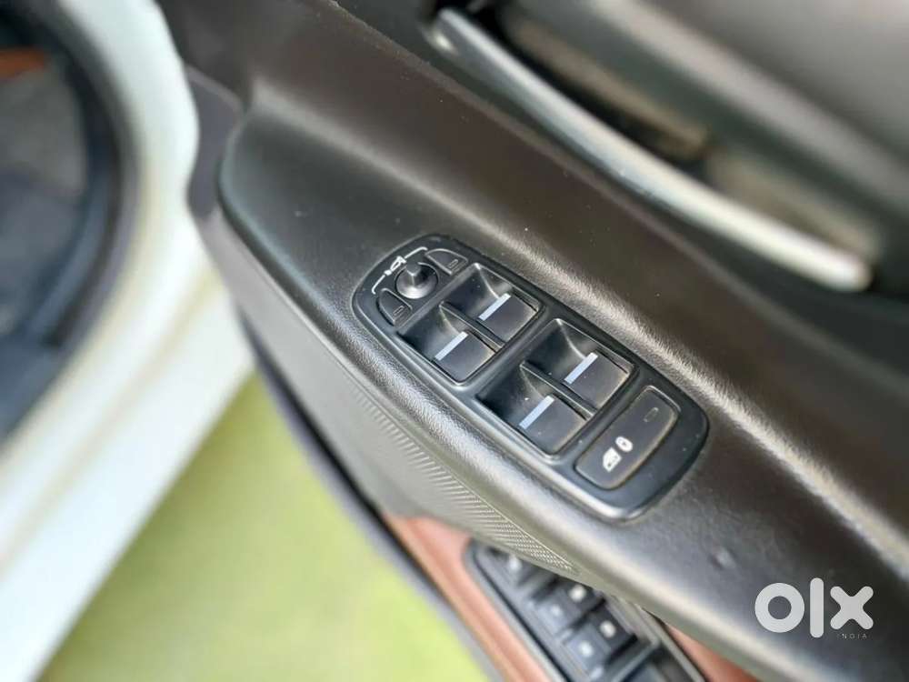 Jaguar Xe 2.0l Diesel Portfolio, 2018, Diesel