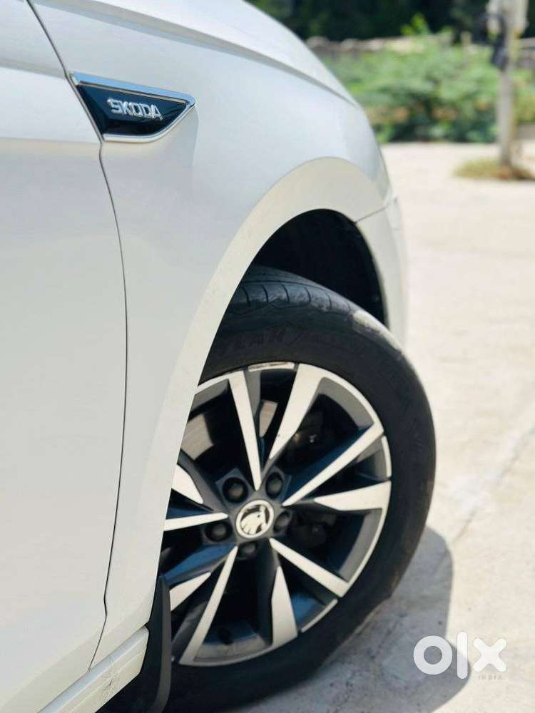 Skoda Slavia 1.5 Tsi Style At, 2022, Petrol