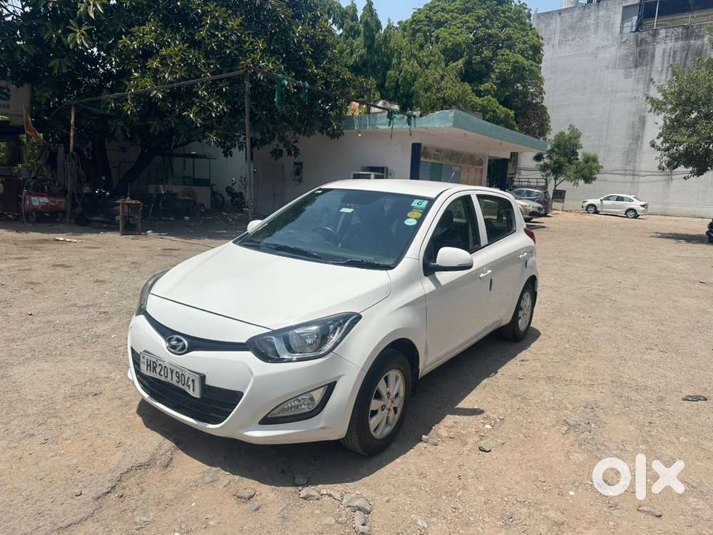 Hyundai I20 Sportz Opt 2012 Petrol