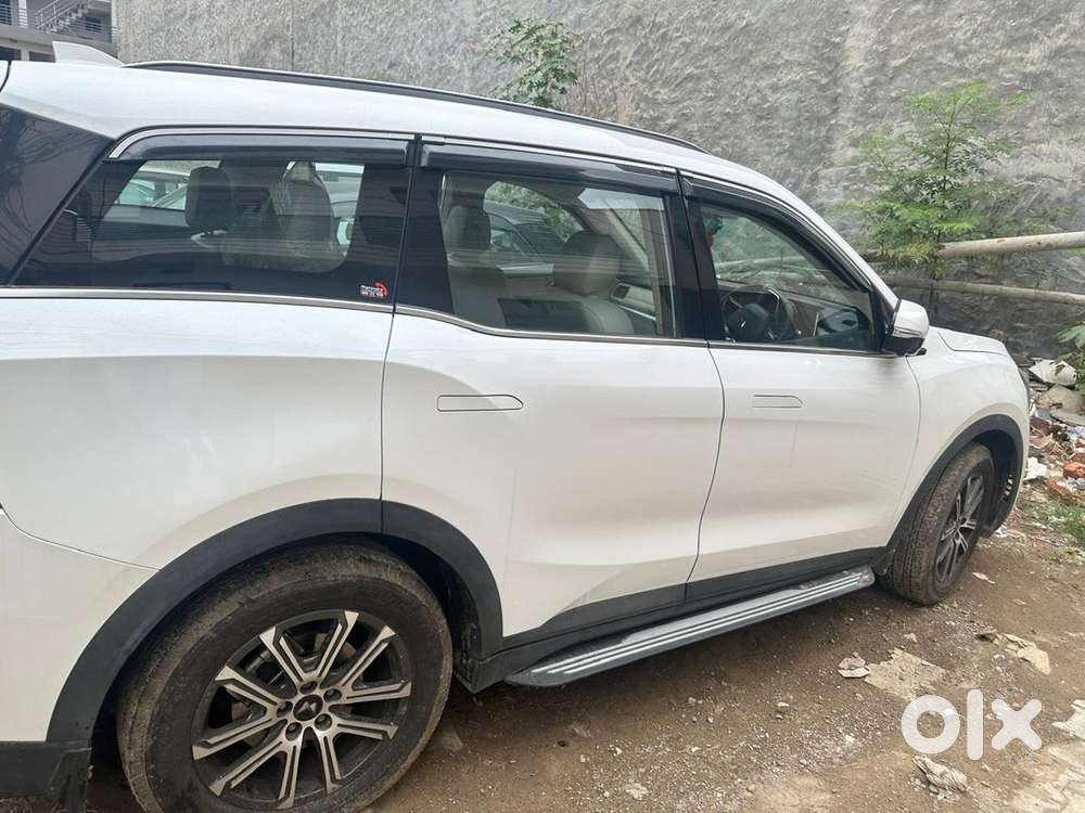 Mahindra Xuv700 Ax7l Diesel 2025