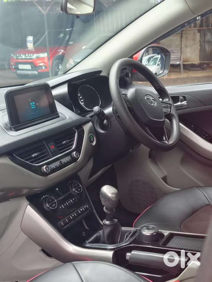 Tata Nexon 1.2 Revotron Xza Plus, 2019, Petrol