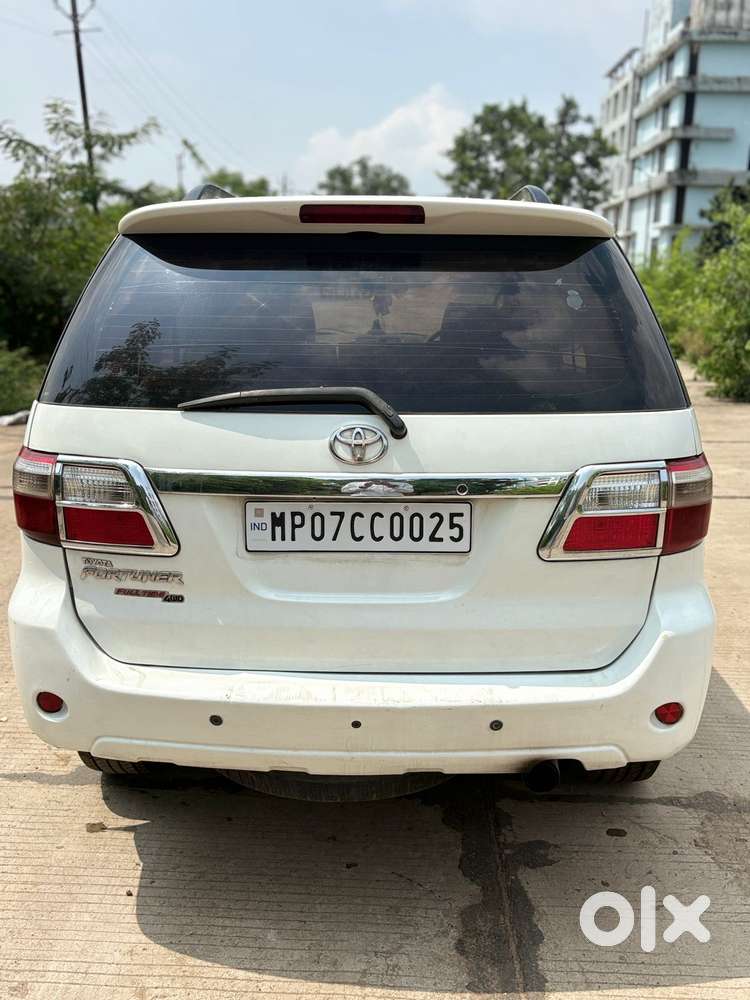 Toyota Fortuner [2009-2012] 3.0 4x4 Mt, 2011, Diesel