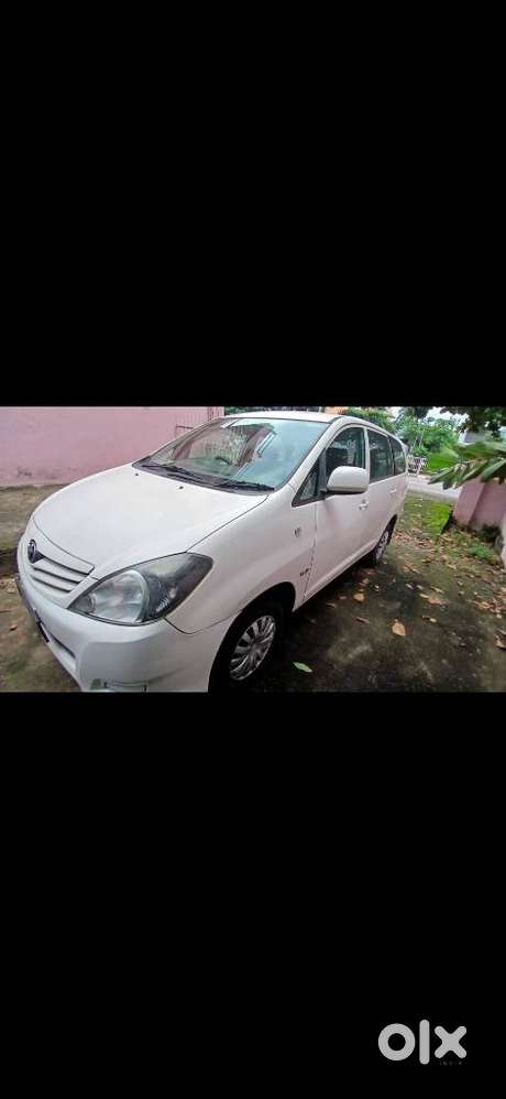 Toyota Innova 2.0 G2, 2010, Diesel