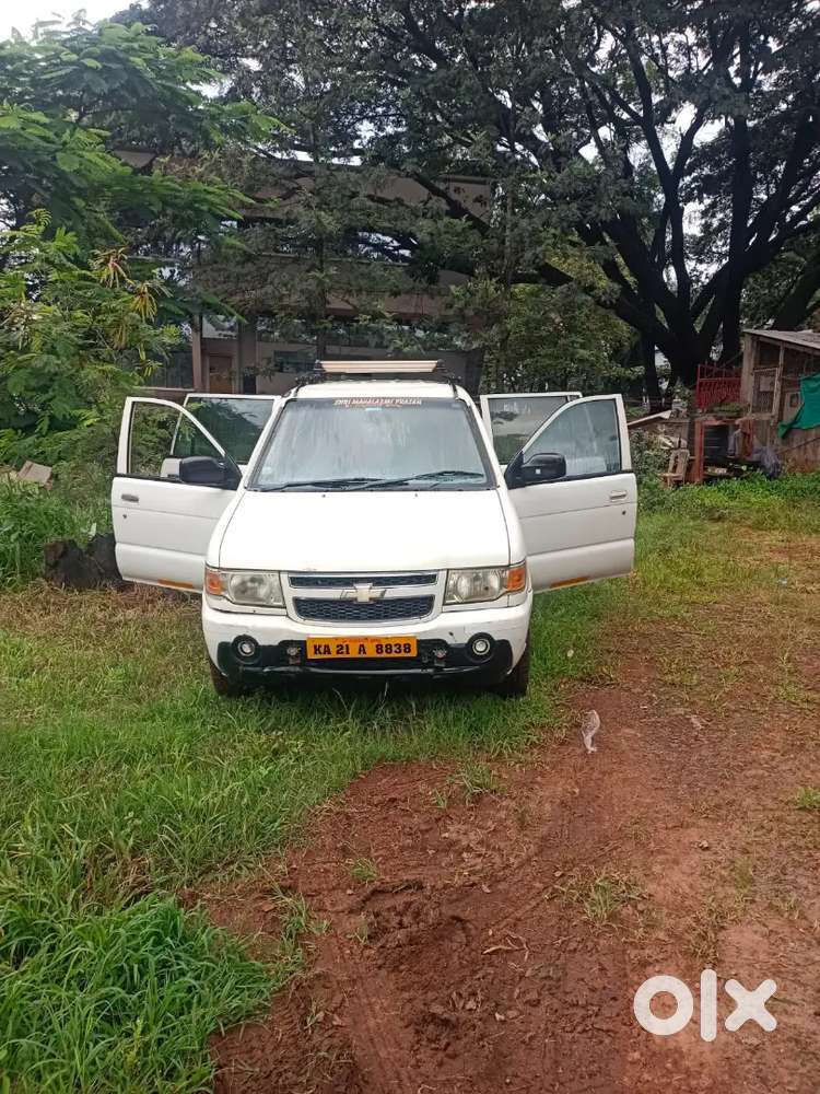Chevrolet Tavera 2013