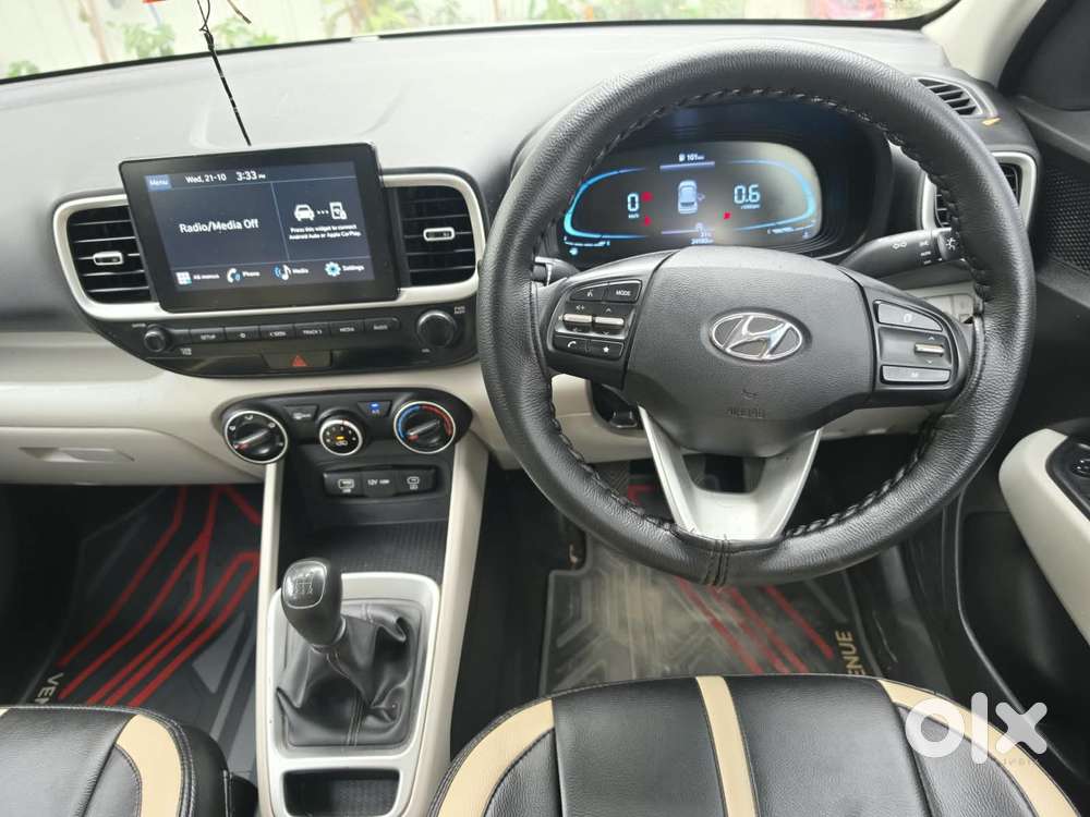 Hyundai Venue 1.2 S (o), 2023, Petrol
