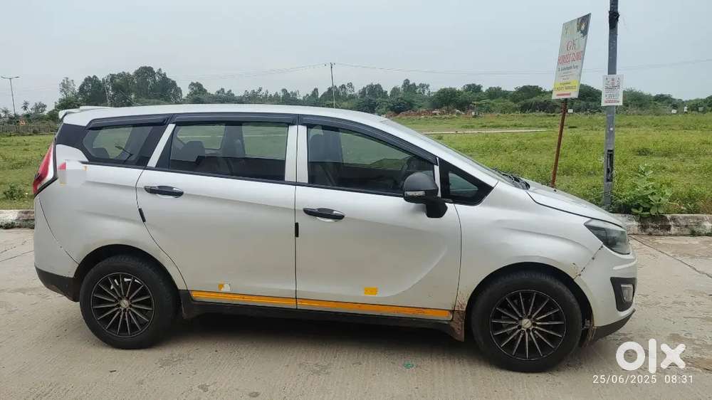 Mahindra Marazzo 2019