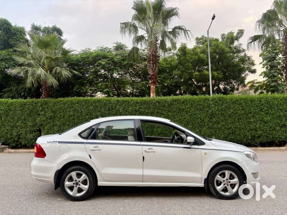 Skoda Rapid 1.6 Mpi Ambition, 2014, Petrol