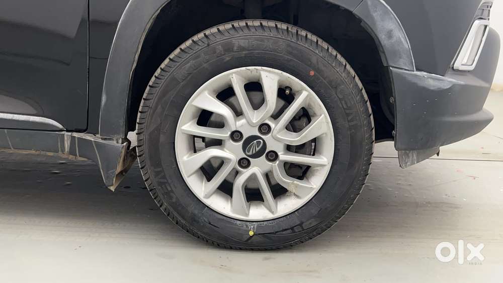 Mahindra Kuv 100 2016-2017 Mfalcon G80 K8, 2016, Petrol