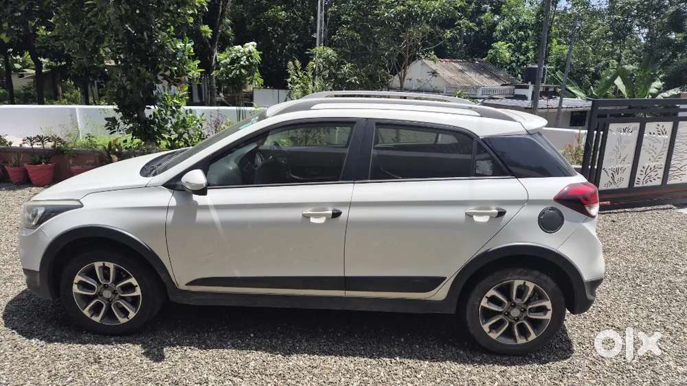Hyundai I20 Active 2017 Petrol 62000 Km Driven
