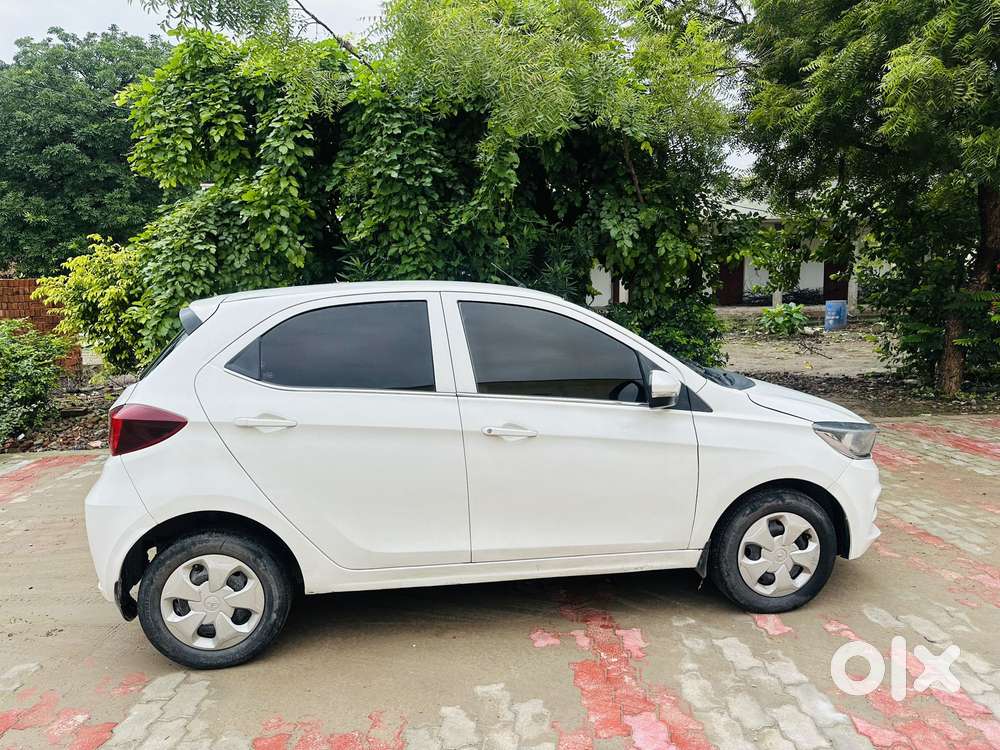 Tata Tiago 1.2 Revotron Xt Cng, 2022, Cng & Hybrids