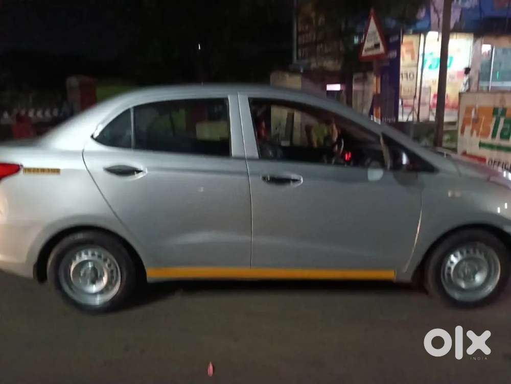 Hyundai Xcent 2017 Diesel 300000 Km Driven