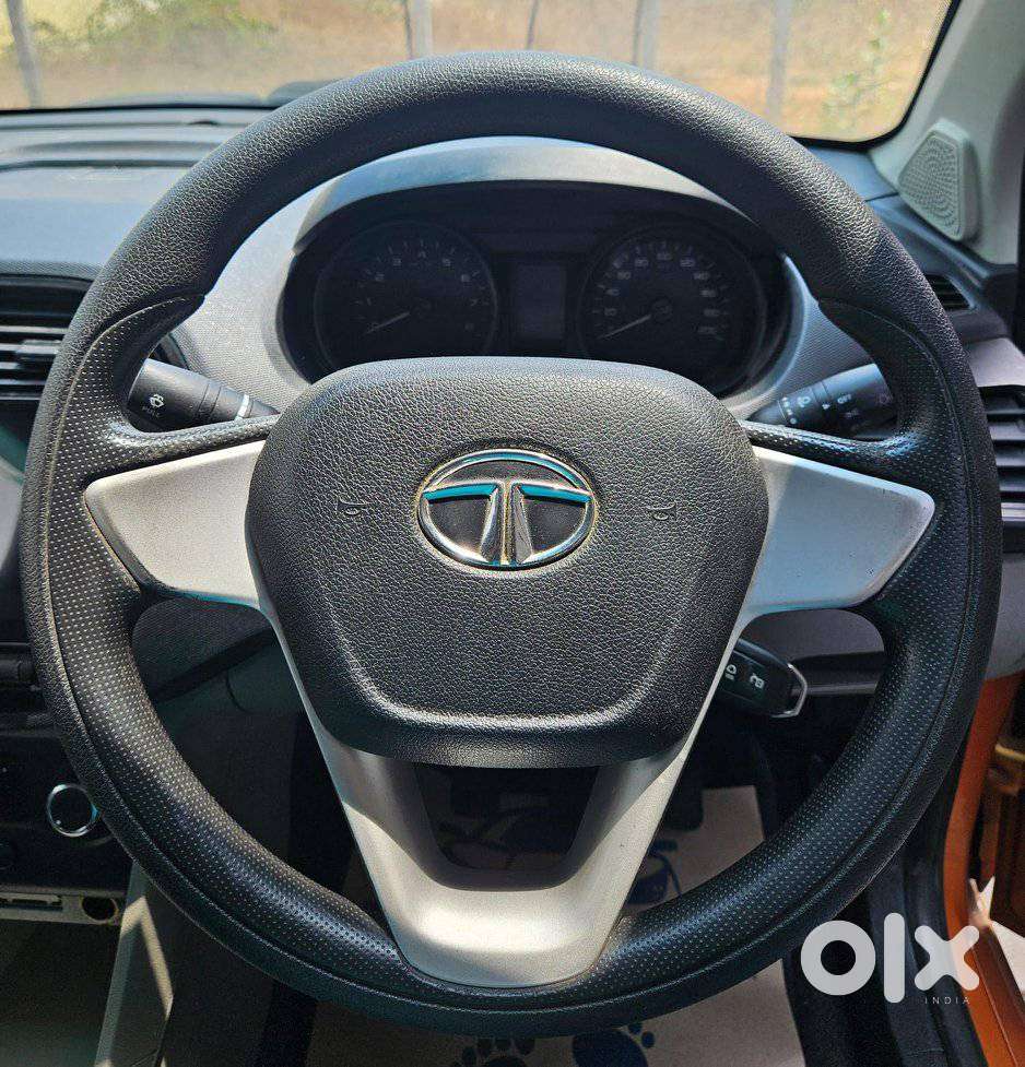 Tata Tiago 1.2 Revotron Xm, 2016, Petrol