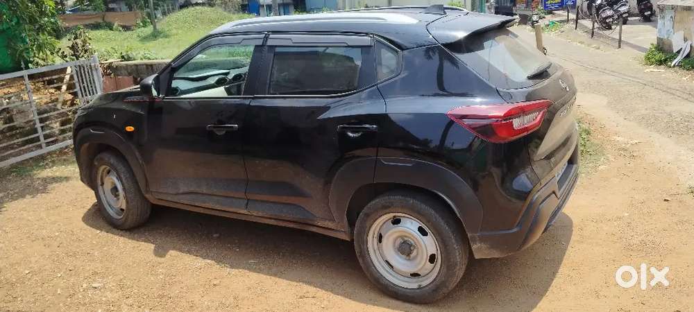 Nissan Magnite Automatic 2024 Petrol Well Maintained