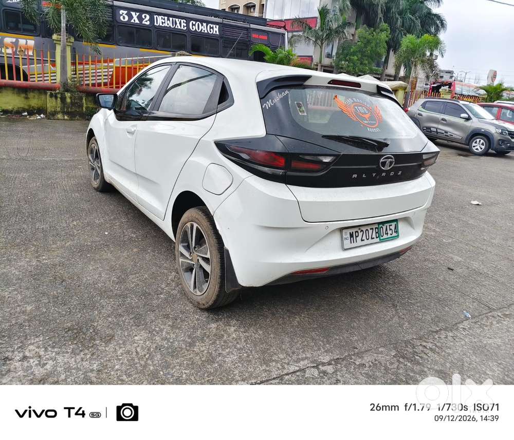 Tata Altroz Xz Top Model Petrol 2022 1st Owner 51000km