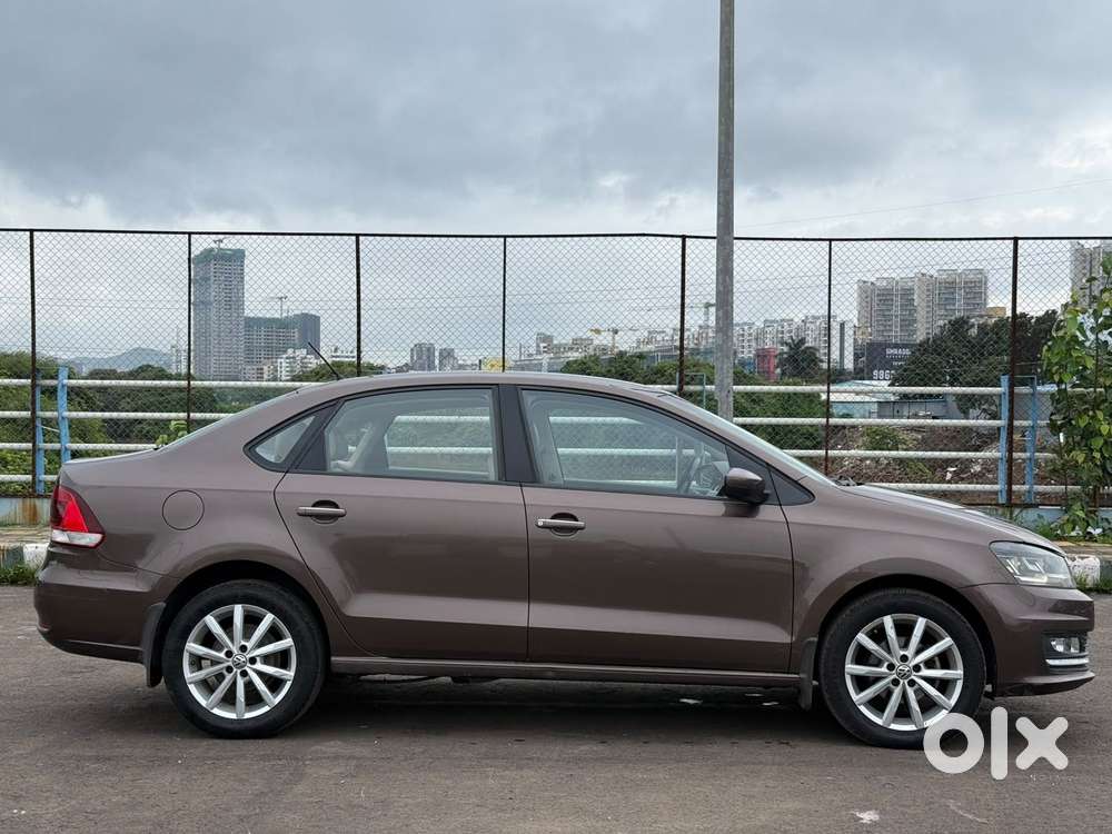 Volkswagen Vento 1.2 Highline Plus At 16 Alloy, 2017, Petrol