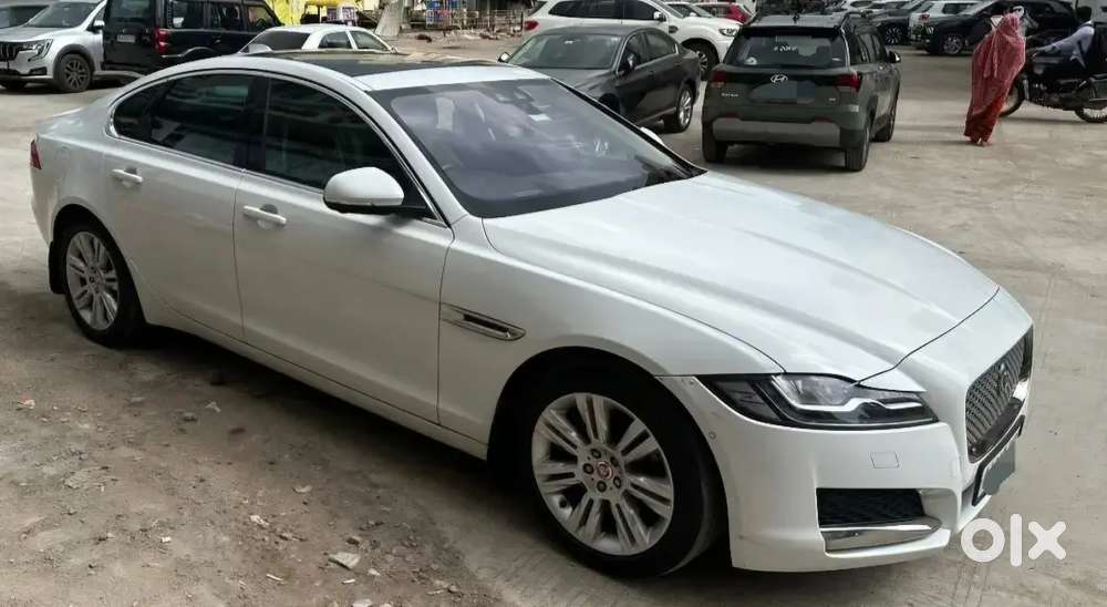 Jaguar Xf 2016 Diesel 55000 Km Driven