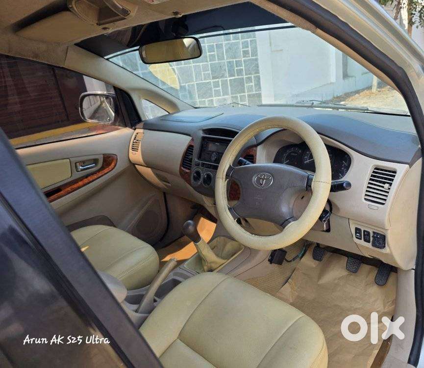 Toyota Innova 2009-2011 2.5 E 8 Str, 2008, Diesel