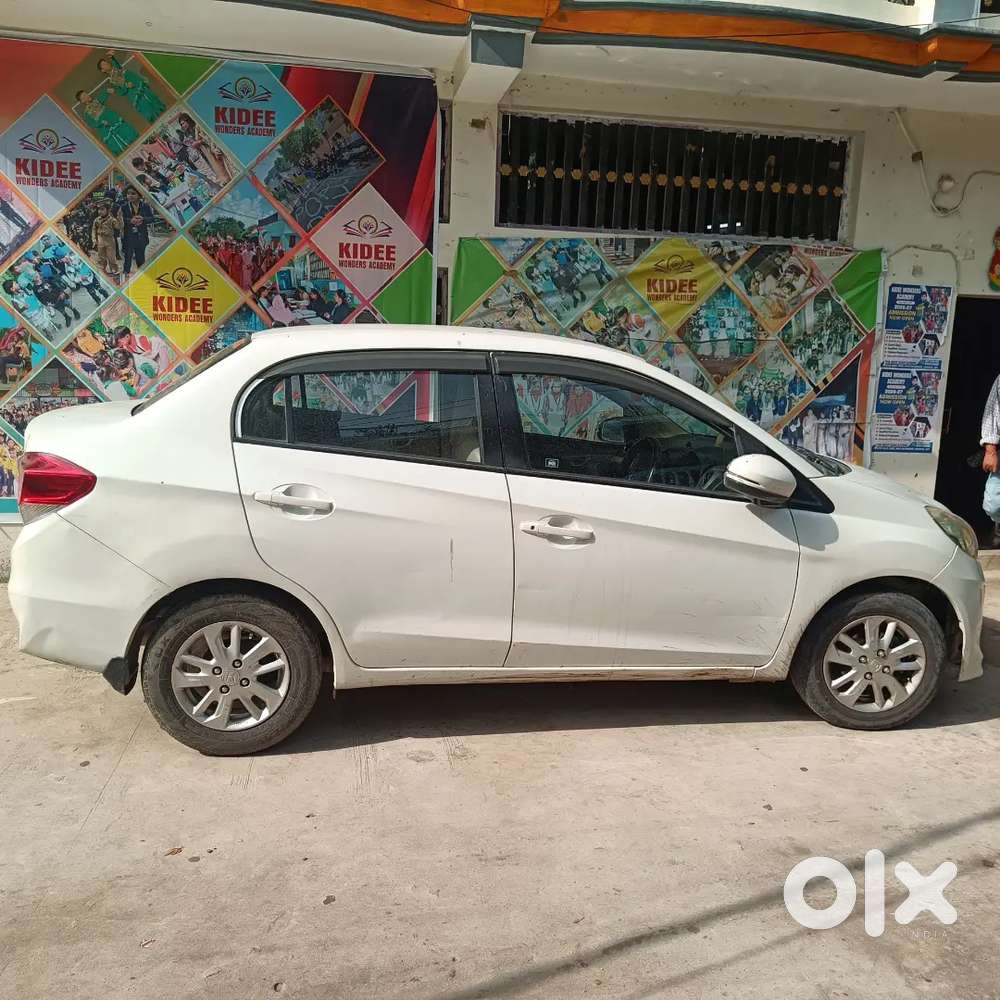 Honda Amaze 2016 Top Model