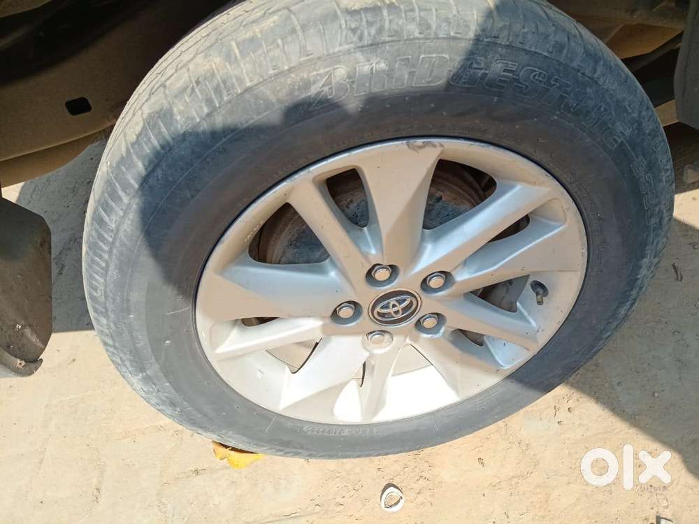 Toyota Innova Crysta 2.4 G Mt, 2017, Diesel