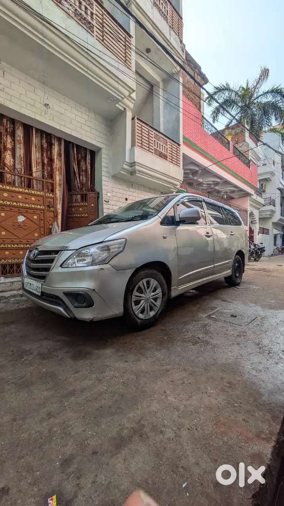 Toyota Innova 2015 Diesel 159000 Km Driven