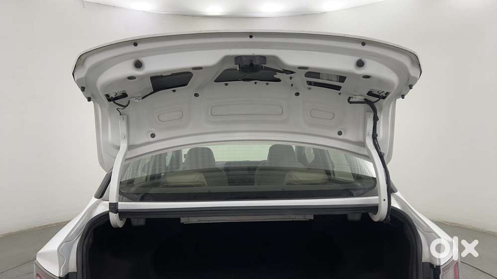 Hyundai Aura [2023-ongoing] 1.2 Sx Plus Petrol Amt, 2022, Petrol