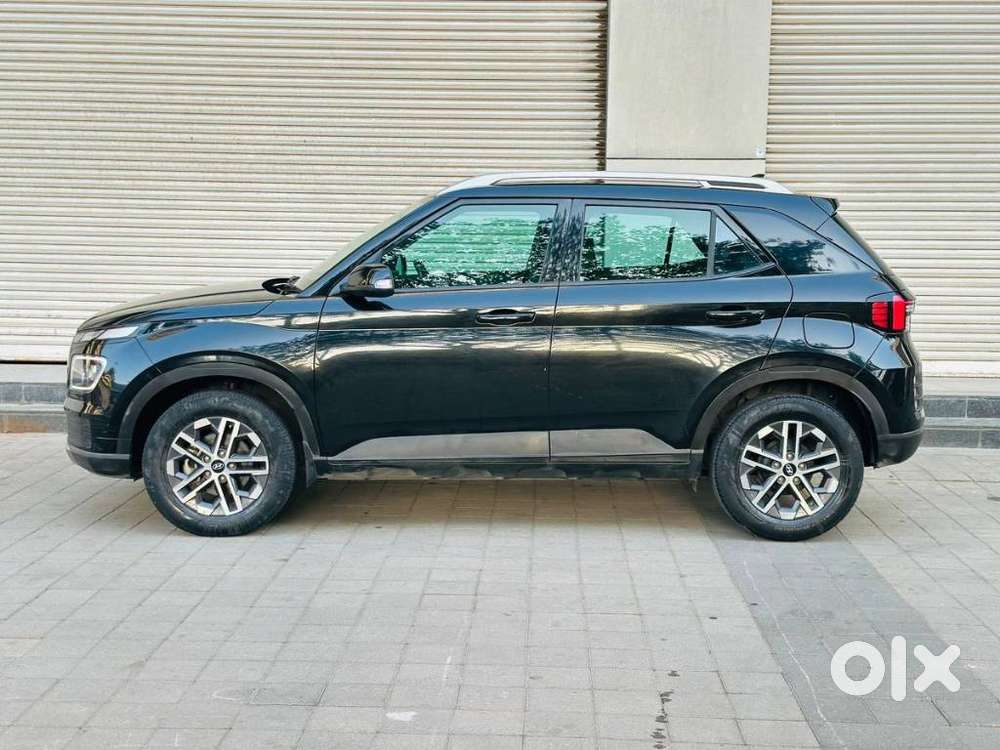 Hyundai Venue Sx Mt, 2023, Diesel